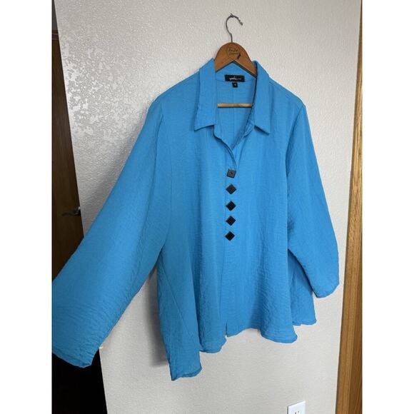 Yushi Women’s Crinkled Knit Button Down Shirt Jacket 1X Bright Blue - Picture 3 of 4